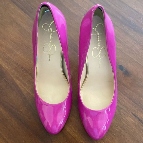 Jessica Simpson Fuchsia Glossy Heels - Picture 3 of 8